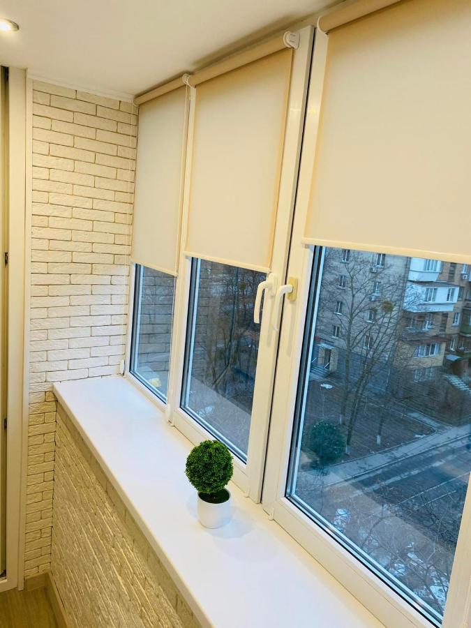 Квартира По Адресу Дружбы Народов 8А Kiev Buitenkant foto