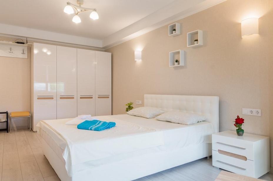 Квартира По Адресу Дружбы Народов 8А Kiev Buitenkant foto