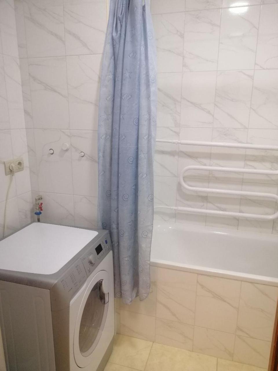 Квартира По Адресу Дружбы Народов 8А Kiev Buitenkant foto